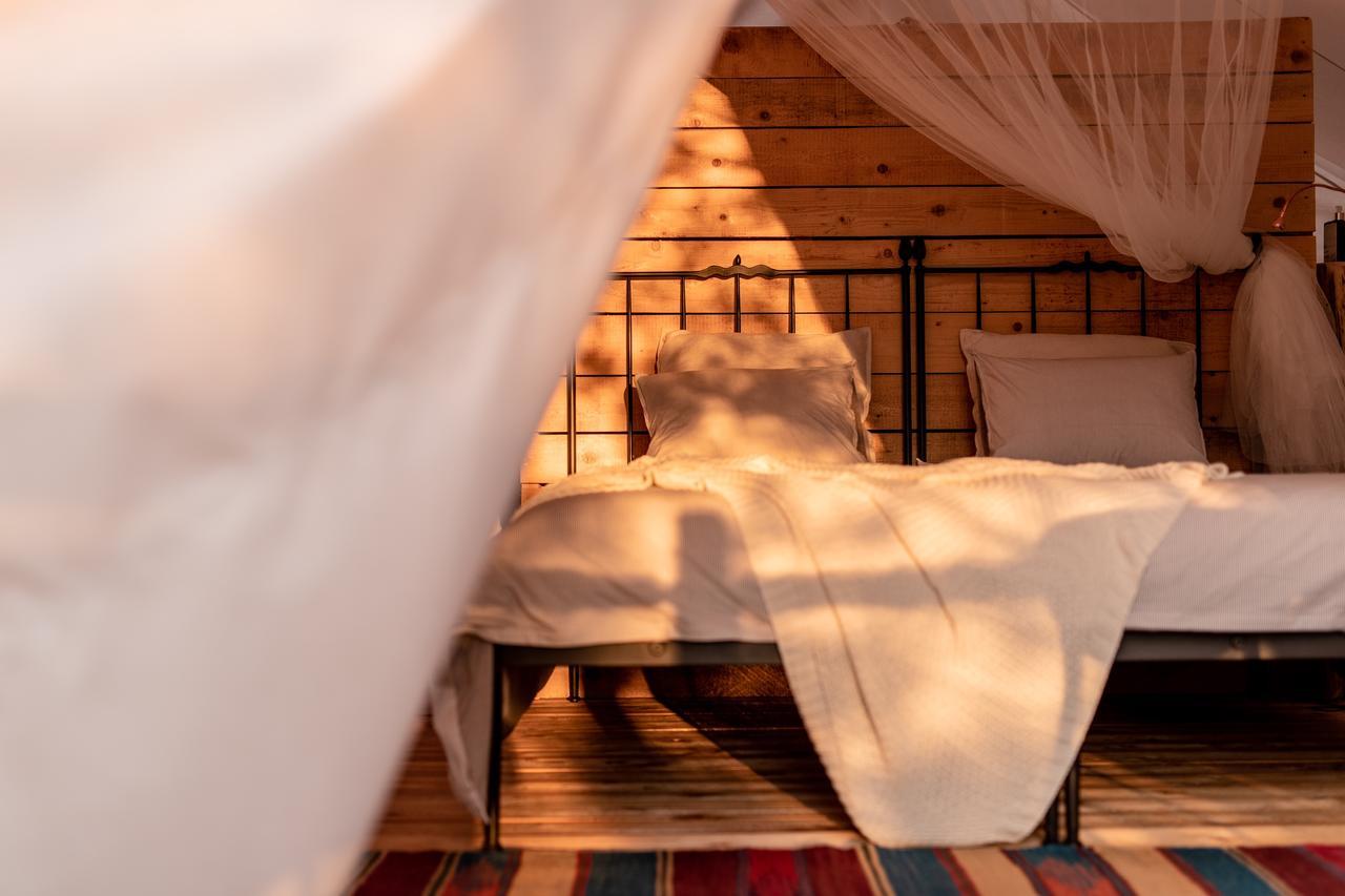 Plage Cachee - Glamping Vrboska Exterior foto